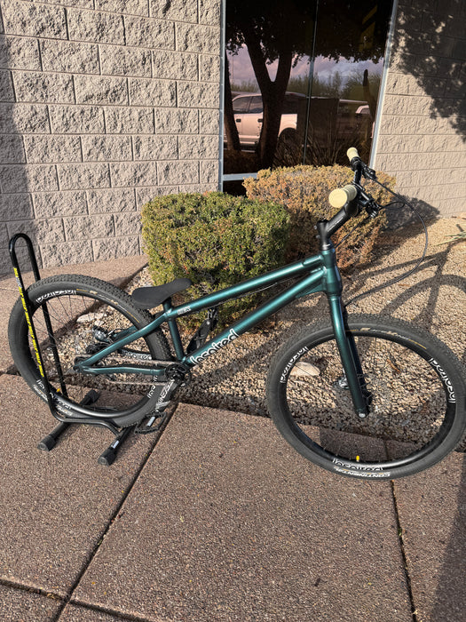 Inspired Hex Team 26" Demo