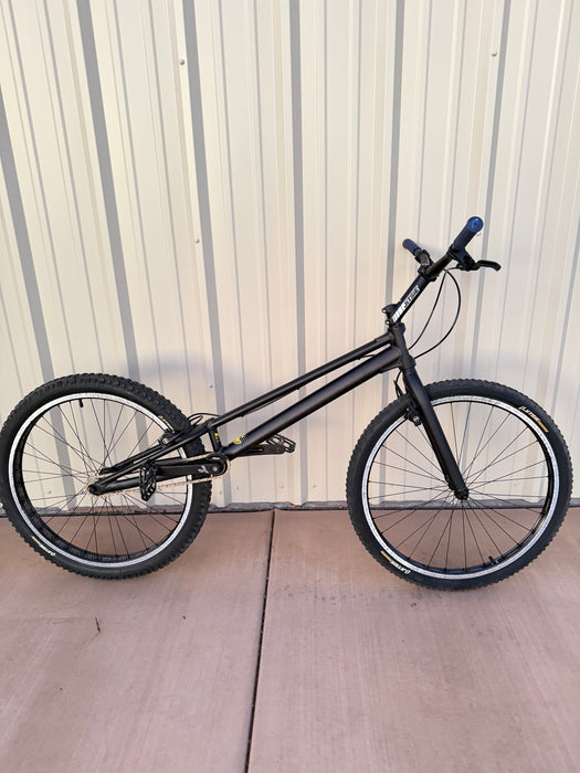 Jitsie 26" Varial 1085 HS/HS USED